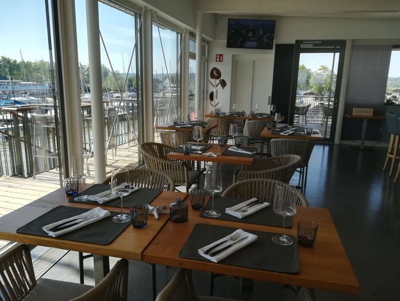 Inneneinrichtung Restauranrt von innen